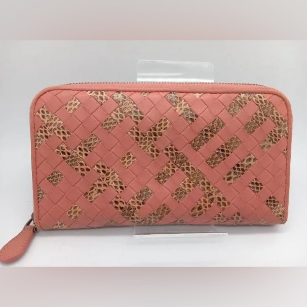 Bottega Veneta Gorgeous Zip Wallet Pink and Snake Gently Used